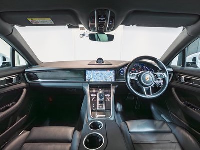 صورة مصغرة 11 لـ 2019 Porsche PANAMERA