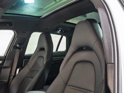 صورة مصغرة 22 لـ 2019 Porsche PANAMERA