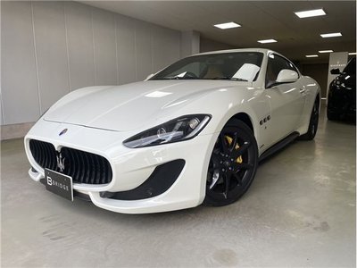 MASERATI GRANTURISMO - 1
