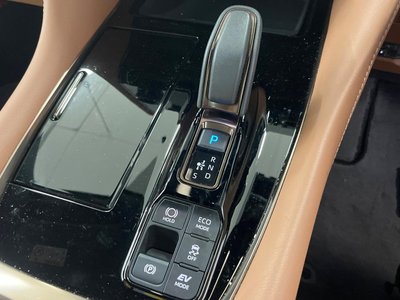 صورة مصغرة 24 لـ 2023 Toyota VELLFIRE