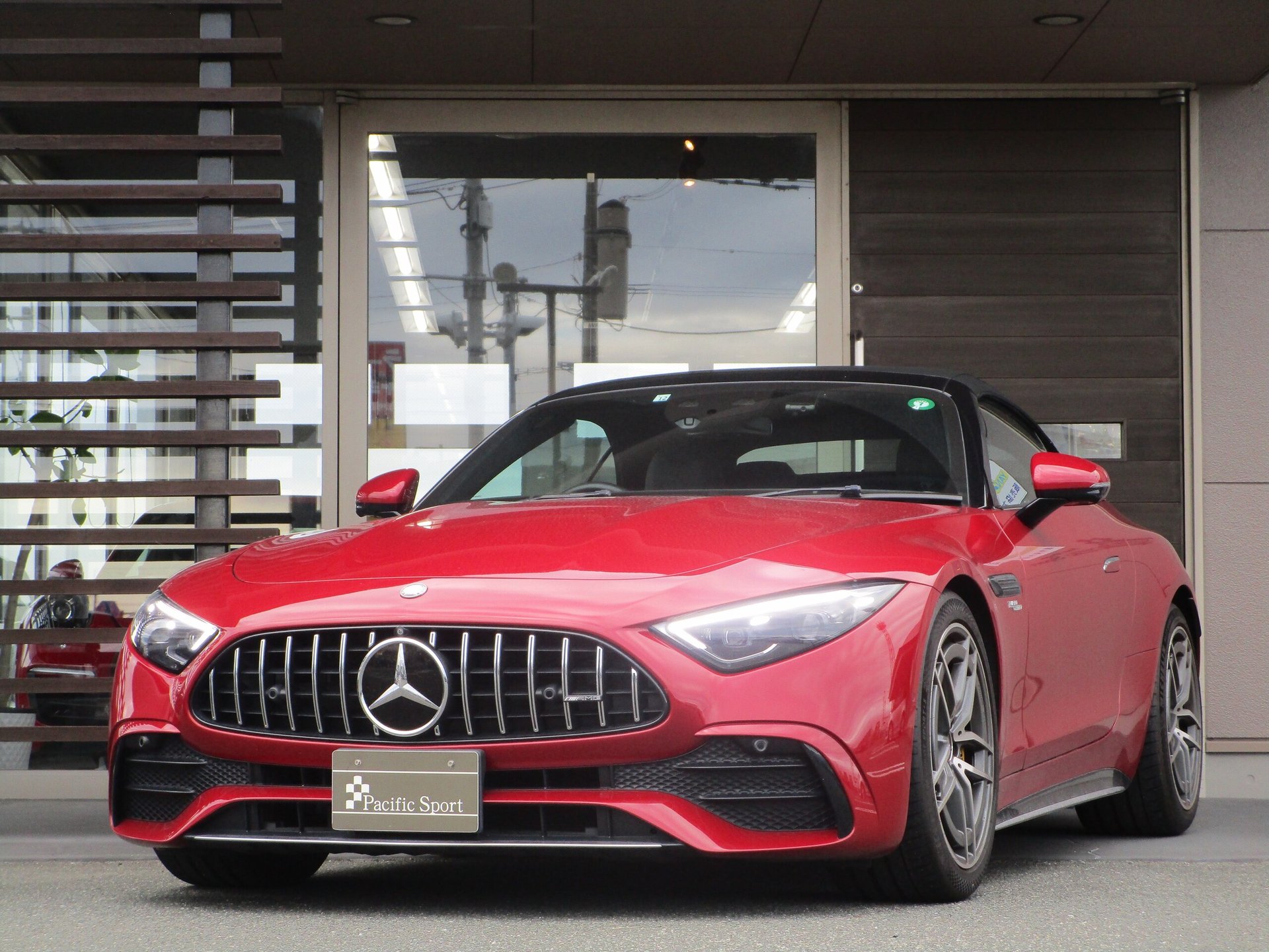 MERCEDES-BENZ SL AMG - View 1