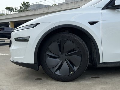 صورة 5 لـ 2025 Tesla MODEL Y