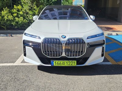 BMW 7 SERIES - 1