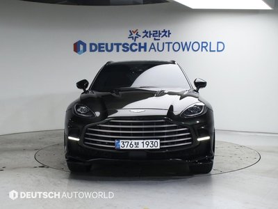 ASTON MARTIN DBX - 2