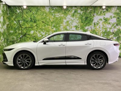 TOYOTA CROWN CROSSOVER - 2