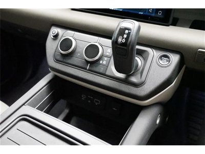 2020 LAND Rover DEFENDER thumbnail 40