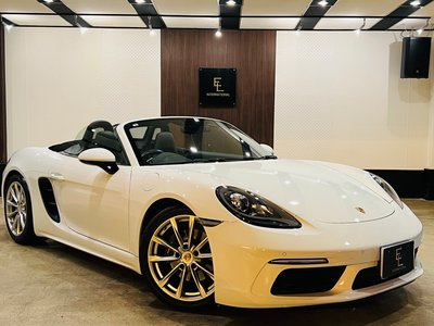 PORSCHE 718 BOXSTER