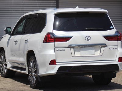 LEXUS LX - 10
