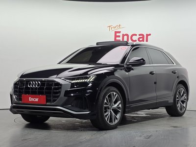 2021 AUDI Q8 photo 1