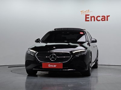 MERCEDES-BENZ E-CLASS - 2