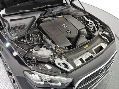 MERCEDES-BENZ E-CLASS - 7