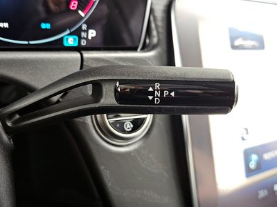 MERCEDES-BENZ E-CLASS - 9