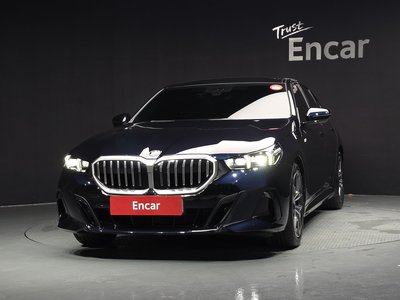 2024 BMW 5 SERIES — фото 2