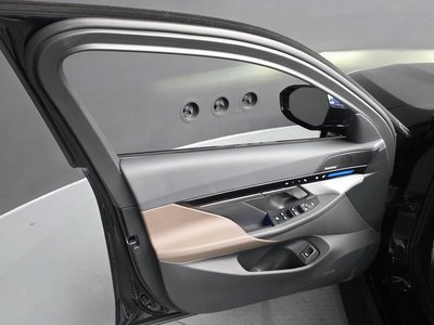 2024 BMW 5 SERIES — миниатюра 14