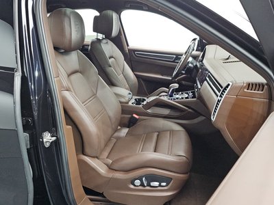 2021 Porsche CAYENNE thumbnail 18