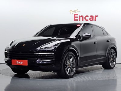 2021 Porsche CAYENNE photo 1