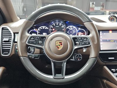 2021 Porsche CAYENNE thumbnail 19