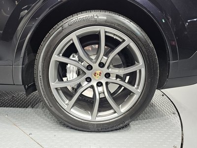 2021 Porsche CAYENNE photo 8
