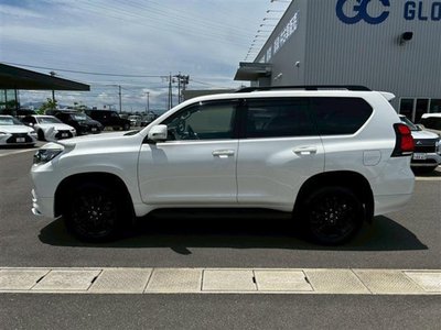 TOYOTA LAND CRUISER PRADO - 9