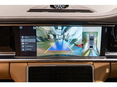 PORSCHE PANAMERA - 9