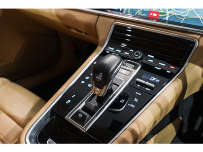 PORSCHE PANAMERA - 7