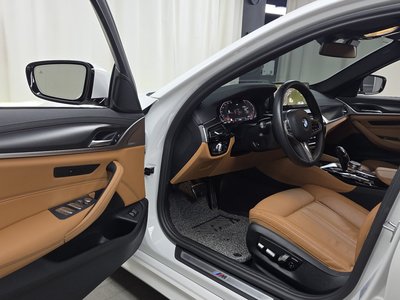 صورة مصغرة 13 لـ 2023 BMW 5 SERIES