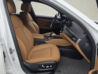 صورة مصغرة 17 لـ 2023 BMW 5 SERIES