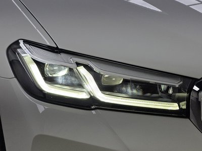 2023 BMW 5 SERIES photo 9