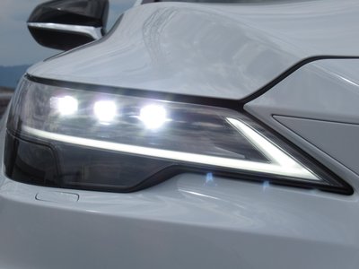 صورة مصغرة 13 لـ 2026 Lexus RX