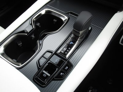 صورة مصغرة 33 لـ 2026 Lexus RX