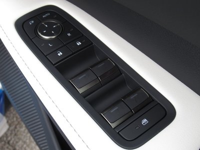صورة مصغرة 59 لـ 2026 Lexus RX