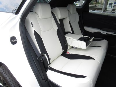 صورة مصغرة 61 لـ 2026 Lexus RX