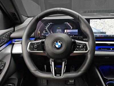 2025 BMW 5 SERIES thumbnail 19