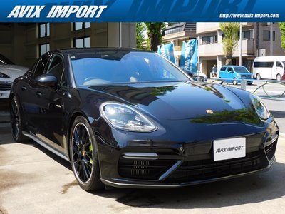 PORSCHE PANAMERA - 1