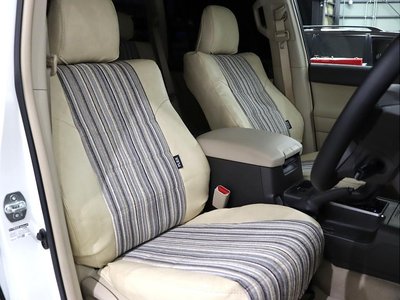 TOYOTA LAND CRUISER PRADO - 9