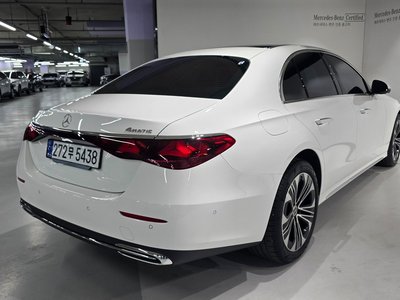 MERCEDES-BENZ E-CLASS - 3