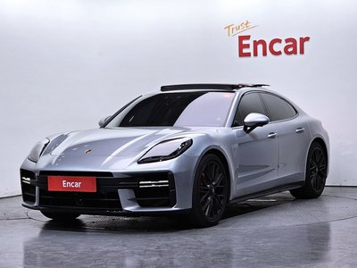 PORSCHE PANAMERA - 1