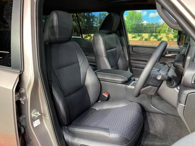 TOYOTA LAND CRUISER 250 - 8