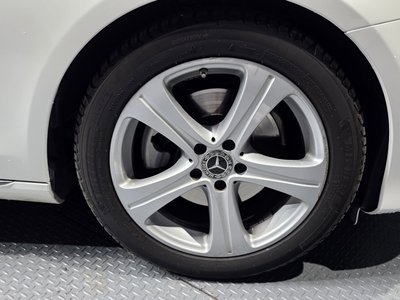 MERCEDES-BENZ E-CLASS - 6