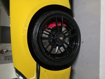 PORSCHE 911 - 9