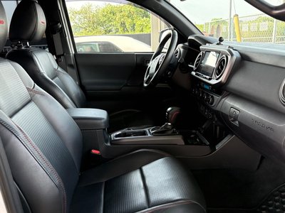 صورة 37 لـ 2018 Toyota TACOMA
