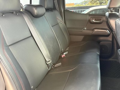 صورة 34 لـ 2018 Toyota TACOMA