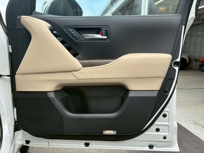 صورة مصغرة 57 لـ 2024 Toyota LAND CRUISER 300
