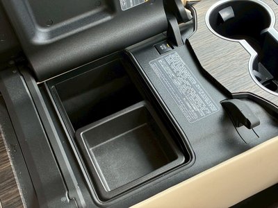 صورة مصغرة 55 لـ 2024 Toyota LAND CRUISER 300