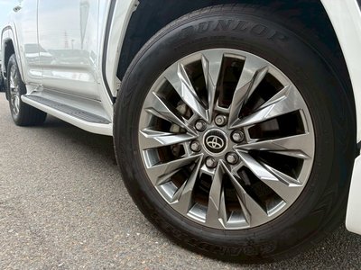 صورة مصغرة 16 لـ 2024 Toyota LAND CRUISER 300