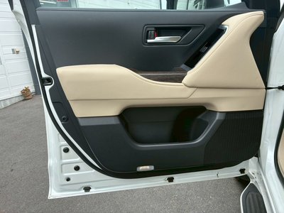 صورة مصغرة 61 لـ 2024 Toyota LAND CRUISER 300