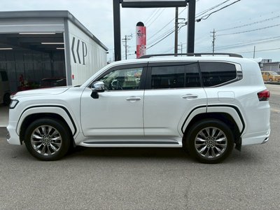 صورة مصغرة 36 لـ 2024 Toyota LAND CRUISER 300