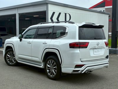 صورة مصغرة 24 لـ 2024 Toyota LAND CRUISER 300