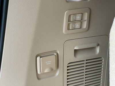 صورة مصغرة 78 لـ 2024 Toyota LAND CRUISER 300