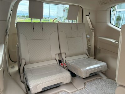 صورة مصغرة 76 لـ 2024 Toyota LAND CRUISER 300